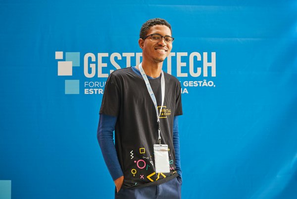 Transform Your Smartphone into a High-Tech Weather Station for Accurate Forecasting!